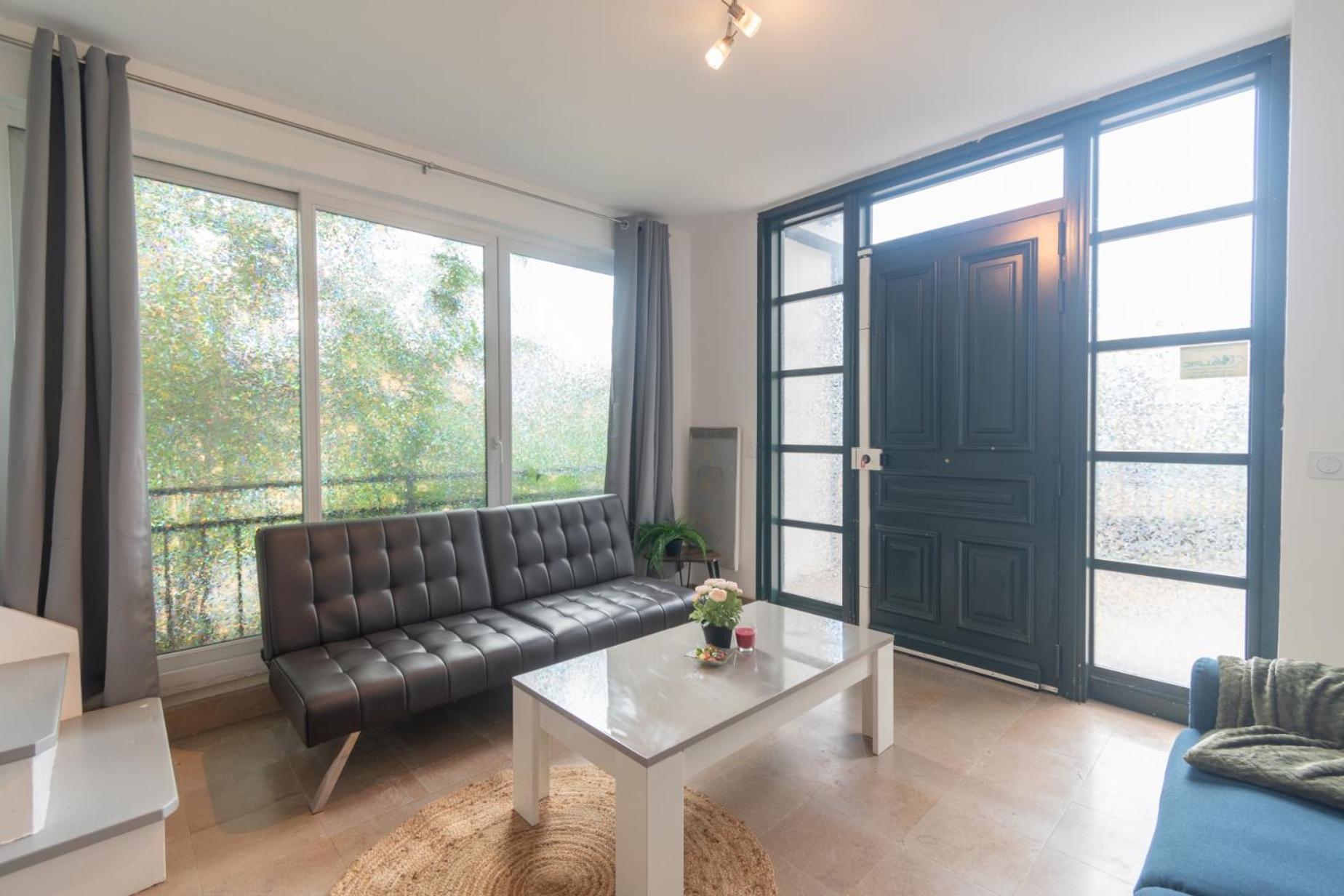 Le Hangar Fleuri Gagny Ngoại thất bức ảnh