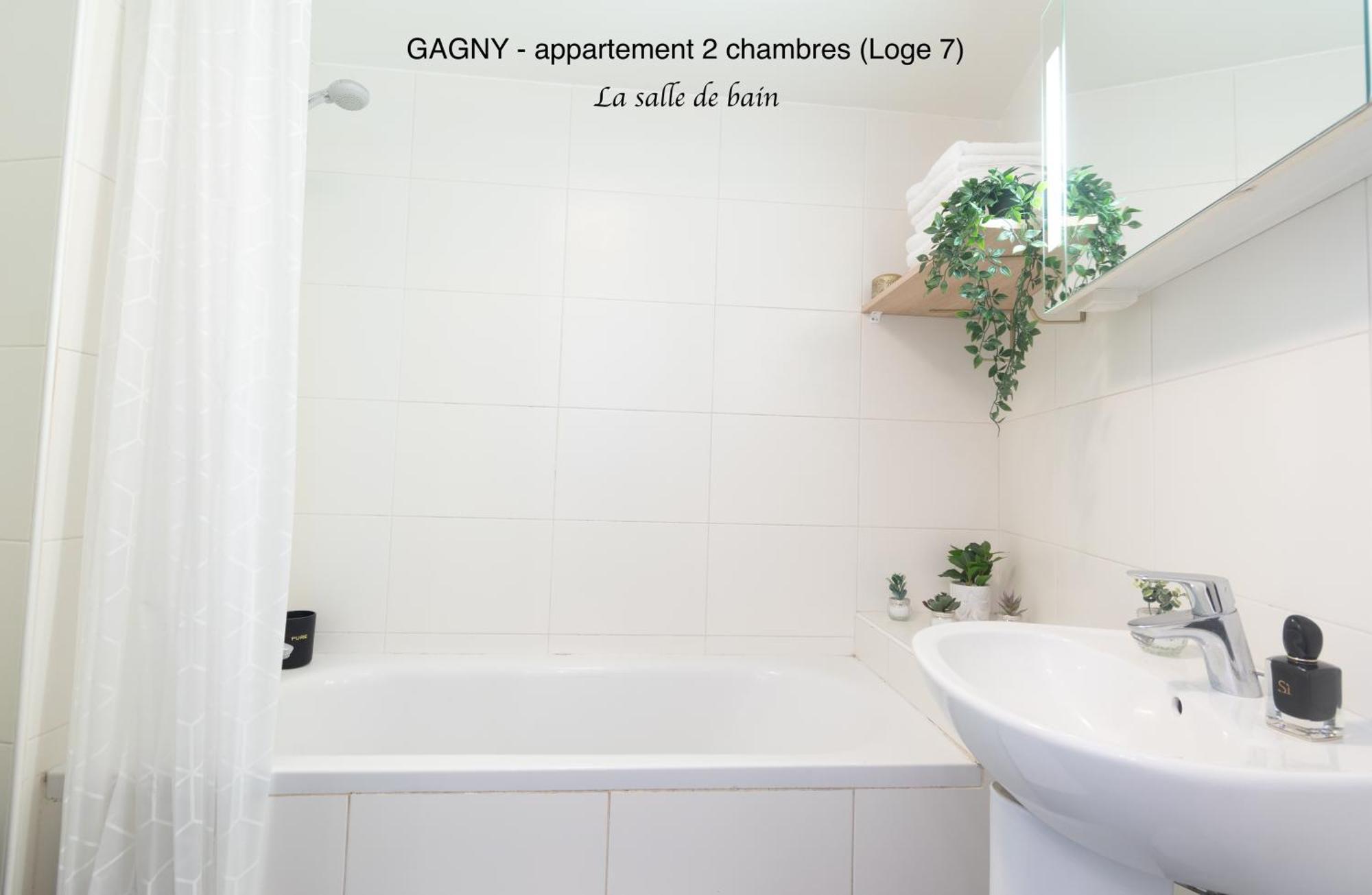 Le Hangar Fleuri Gagny Ngoại thất bức ảnh